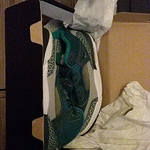 Jordan Spizike size 10 with box